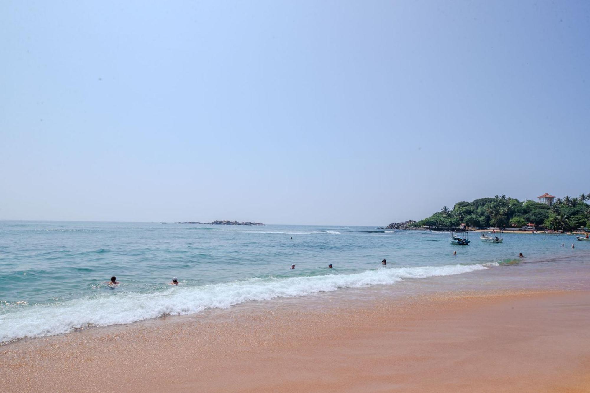 The Waves Unawatuna Kültér fotó